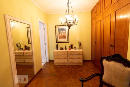 Suíte  de casa à venda com 3 quartos, 206m² em Vila Santa Teresa, Santo André