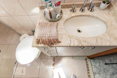 Casa à venda com 180m², 2 quartos e 3 vagas Casa à venda com 180m², 2 quartos e 3 vagasBanheiro