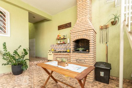 Casa à venda com 180m², 2 quartos e 3 vagas Casa à venda com 180m², 2 quartos e 3 vagasChurrasqueira