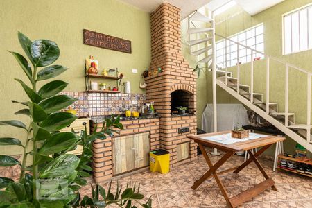 Casa à venda com 180m², 2 quartos e 3 vagas Casa à venda com 180m², 2 quartos e 3 vagasChurrasqueira