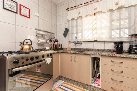 Casa à venda com 180m², 2 quartos e 3 vagas Casa à venda com 180m², 2 quartos e 3 vagasCozinha