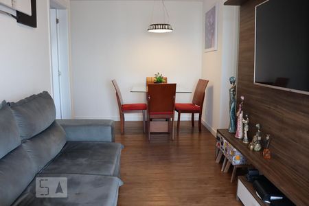 Apartamento para alugar com 70m², 2 quartos e 2 vagasSala