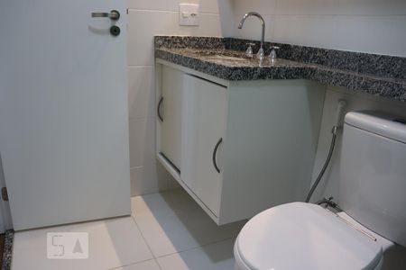 Apartamento para alugar com 70m², 2 quartos e 2 vagasBanheiro 2