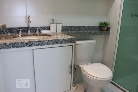 Apartamento para alugar com 70m², 2 quartos e 2 vagasBanheiro 1
