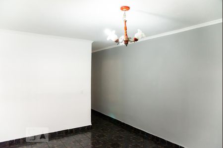 Sala de casa à venda com 4 quartos, 250m² em Jardim Cotinha, São Paulo