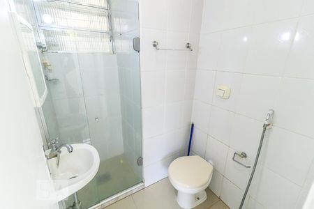Banheiro de apartamento para alugar com 2 quartos, 45m² em Freguesia de Jacarepaguá, Rio de Janeiro