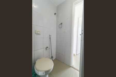 Banheiro de apartamento para alugar com 2 quartos, 45m² em Freguesia de Jacarepaguá, Rio de Janeiro