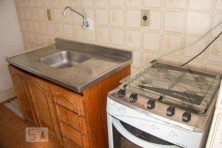 Cozinha de apartamento para alugar com 1 quarto, 70m² em Agronômica, Florianópolis