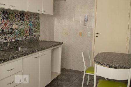 Apartamento para alugar com 83m², 2 quartos e 1 vagaCozinha