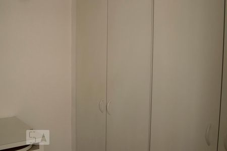 Apartamento para alugar com 83m², 2 quartos e 1 vagaArmário Quarto de Serviço