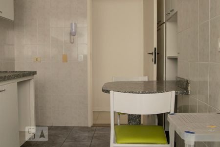 Apartamento para alugar com 83m², 2 quartos e 1 vagaCozinha