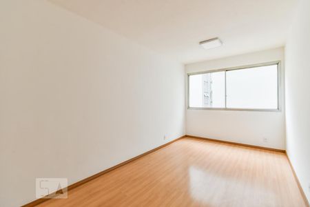 Sala de Apartamento com 1 quarto, 50m² Paraíso
