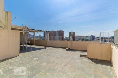 Apartamento à venda com 70m², 2 quartos e 1 vaga Apartamento à venda com 70m², 2 quartos e 1 vagaÁrea comum