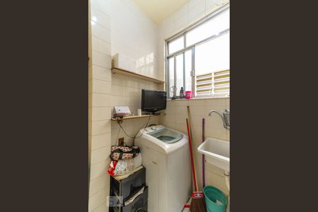 Apartamento à venda com 70m², 2 quartos e 1 vaga Apartamento à venda com 70m², 2 quartos e 1 vagaÁrea de Serviço