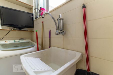 Apartamento à venda com 70m², 2 quartos e 1 vaga Apartamento à venda com 70m², 2 quartos e 1 vagaÁrea de Serviço