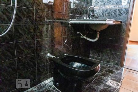 Casa à venda com 180m², 3 quartos e 2 vagasBanheiro Social