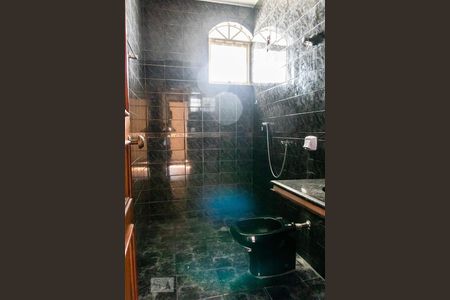 Casa à venda com 180m², 3 quartos e 2 vagasBanheiro Social