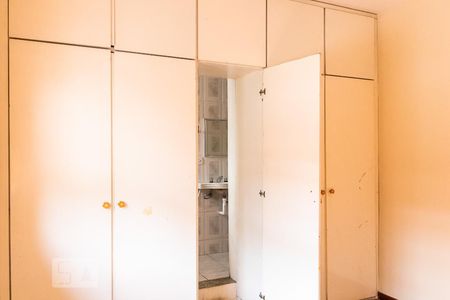 Casa à venda com 180m², 3 quartos e 2 vagasSuíte 1