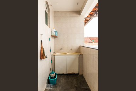 Casa à venda com 180m², 3 quartos e 2 vagasÁrea de Serviço