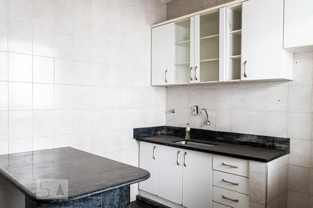 Casa à venda com 180m², 3 quartos e 2 vagasCozinha