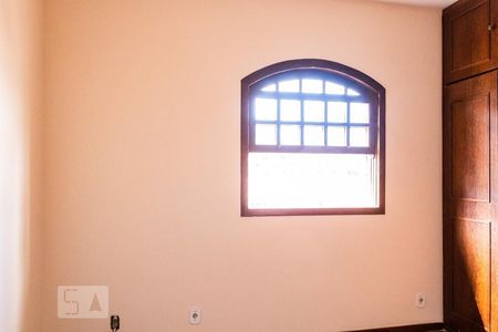 Casa à venda com 180m², 3 quartos e 2 vagasSuíte 2