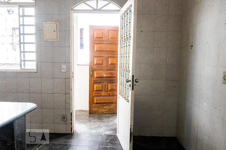 Casa à venda com 180m², 3 quartos e 2 vagasCozinha