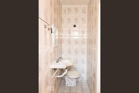 Casa à venda com 180m², 3 quartos e 2 vagasBanheiro da Suíte 1