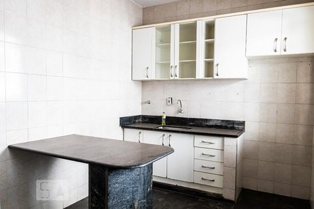 Casa à venda com 180m², 3 quartos e 2 vagasCozinha