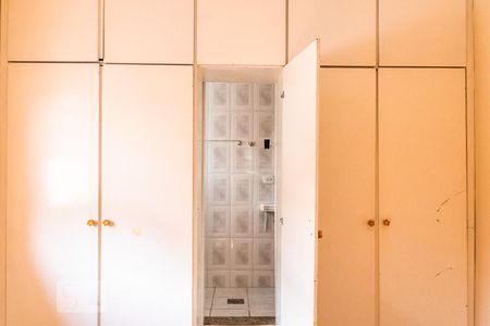 Casa à venda com 180m², 3 quartos e 2 vagasSuíte 1