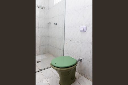 Casa à venda com 180m², 3 quartos e 2 vagasBanheiro da Suíte 2