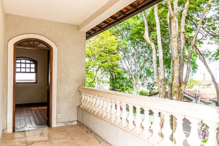 Casa à venda com 180m², 3 quartos e 2 vagasVaranda