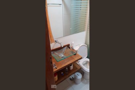 Banheiro de apartamento para alugar com 2 quartos, 55m² em Brás, São Paulo