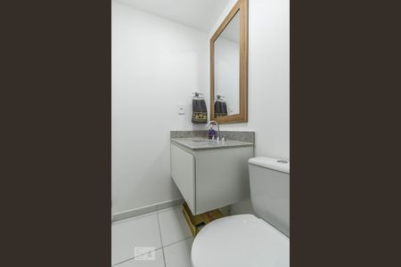 Studio para alugar com 28m², 1 quarto e 1 vaga Studio para alugar com 28m², 1 quarto e 1 vagaBanheiro