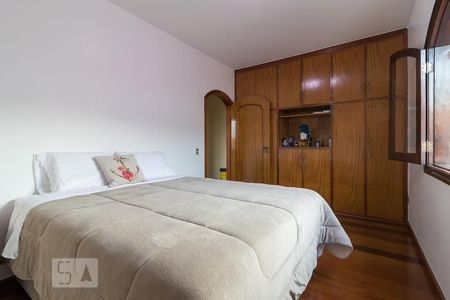 Casa à venda com 240m², 3 quartos e 5 vagas Casa à venda com 240m², 3 quartos e 5 vagasQuarto 2