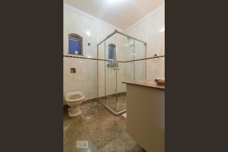 Casa à venda com 240m², 3 quartos e 5 vagas Casa à venda com 240m², 3 quartos e 5 vagasBanheiro