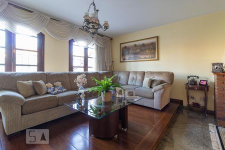 Sala 1 de casa à venda com 3 quartos, 240m² em Água Rasa, São Paulo
