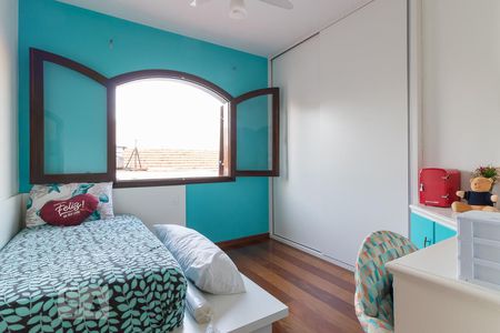 Casa à venda com 240m², 3 quartos e 5 vagas Casa à venda com 240m², 3 quartos e 5 vagasQuarto 1