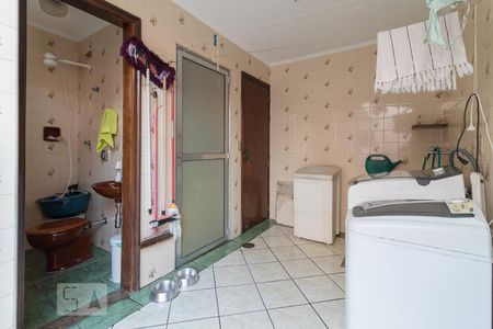 Casa à venda com 240m², 3 quartos e 5 vagas Casa à venda com 240m², 3 quartos e 5 vagasÁrea de serviço