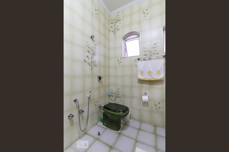 Casa à venda com 240m², 3 quartos e 5 vagas Casa à venda com 240m², 3 quartos e 5 vagasBanheiro da suíte