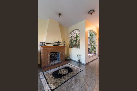 Casa à venda com 240m², 3 quartos e 5 vagas Casa à venda com 240m², 3 quartos e 5 vagasDetalhe sala 1