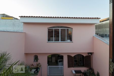 Casa à venda com 240m², 3 quartos e 5 vagas Casa à venda com 240m², 3 quartos e 5 vagasVista quarto 2