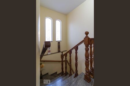 Casa à venda com 240m², 3 quartos e 5 vagas Casa à venda com 240m², 3 quartos e 5 vagasCorredor