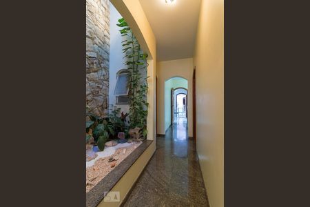 Casa à venda com 240m², 3 quartos e 5 vagas Casa à venda com 240m², 3 quartos e 5 vagasDetalhe sala 1