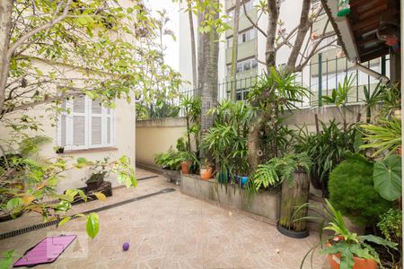 Casa à venda com 220m², 5 quartos e 3 vagasÁrea Externa