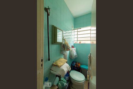 Casa à venda com 220m², 5 quartos e 3 vagasBanheiro de Serviço