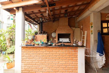 Casa à venda com 220m², 5 quartos e 3 vagasÁrea Externa