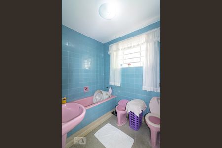 Banheiro Suíte de casa à venda com 5 quartos, 220m² em Indianópolis, São Paulo