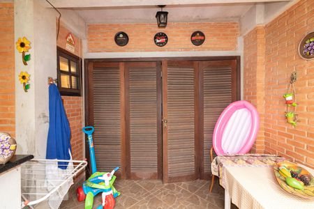 Casa à venda com 220m², 5 quartos e 3 vagasÁrea Externa