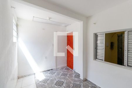 Quarto 1 de casa para alugar com 2 quartos, 60m² em Jardim Matarazzo, São Paulo