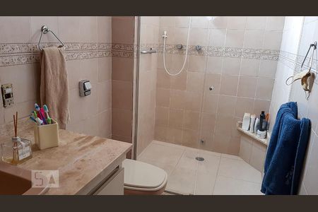 Casa à venda com 250m², 3 quartos e 4 vagasBanheiro